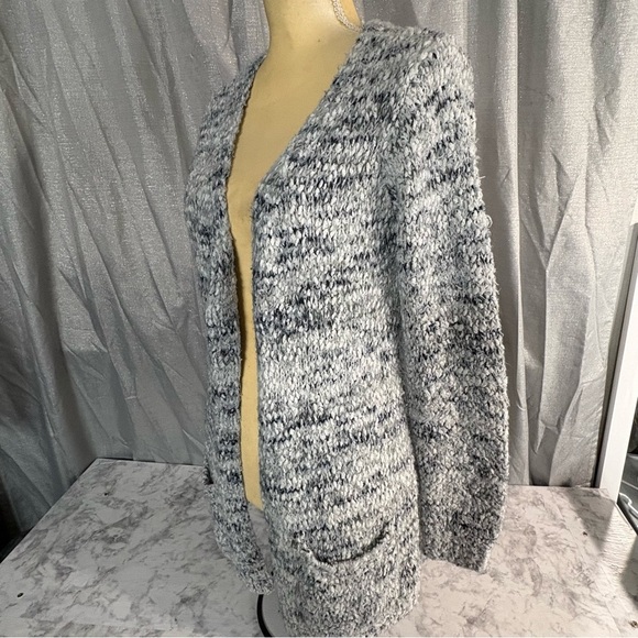 Madison Lilly Sherpa cardigan, Sherpa hoodie, woman’s sweater, size medium - Picture 7 of 16